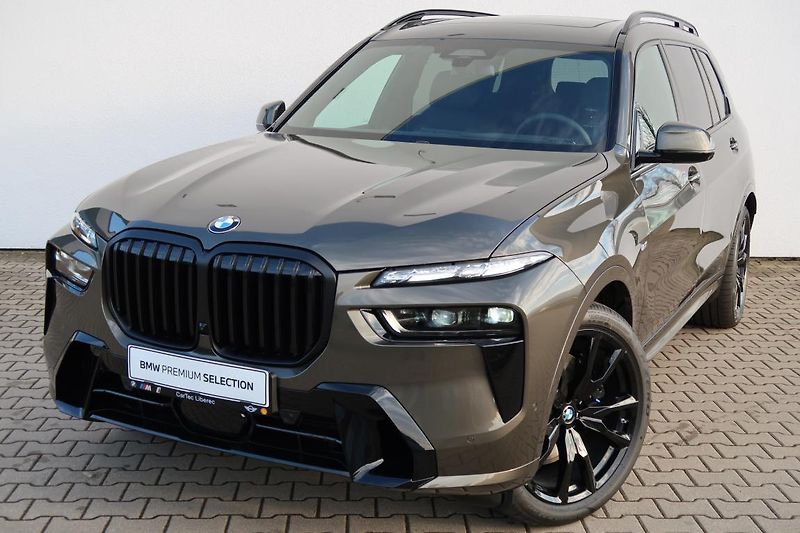 BMW X7 xDrive40d - fotografie inzerátu