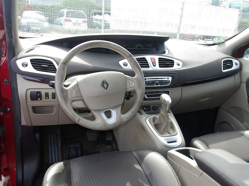 Renault Grand Scénic 1,5DCi AUTOMAT !!! 1.MAJ.! - fotka 19 z 29