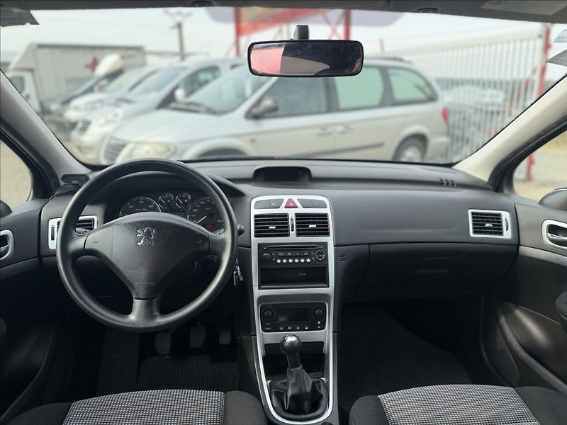 Peugeot 307 1,6 HDI DIGIKLIMA - fotka 14 z 22