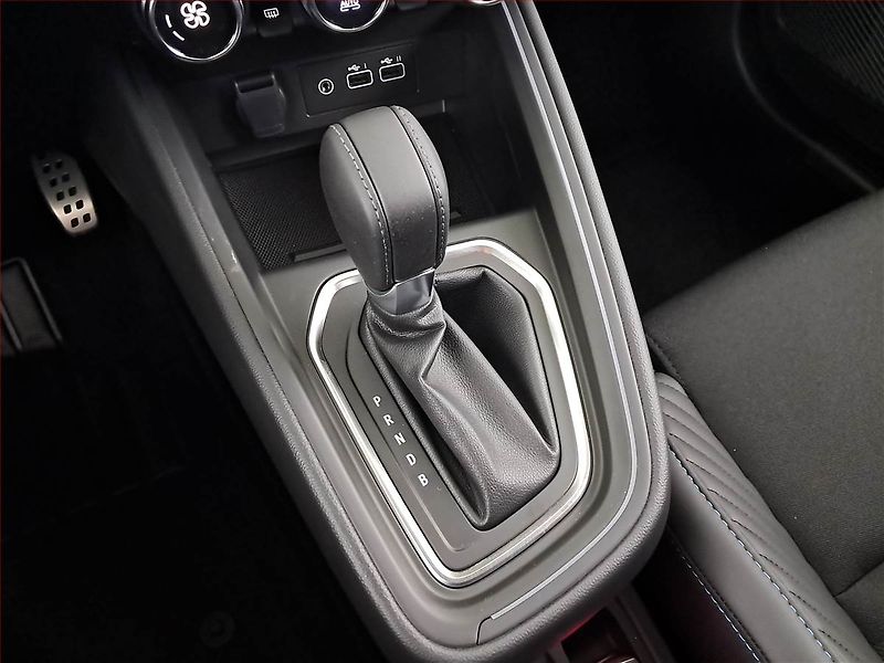Renault Clio (2026) E-Tech Hybrid - fotka 13 z 18