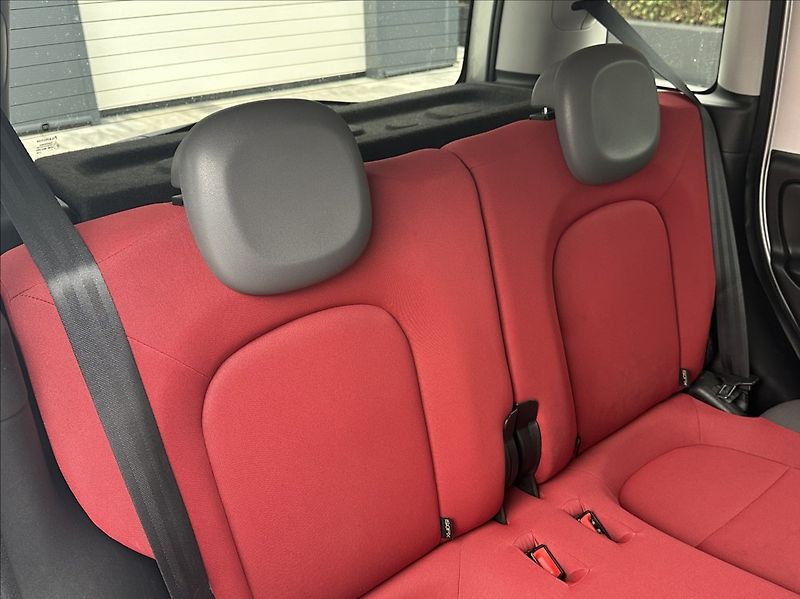 Fiat Panda 1,3 JTD 75PS  Pop 4x4 - fotka 20 z 49