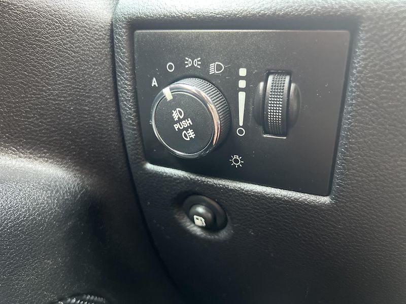 Jeep Grand Cherokee 3.0CRD OVERLAND KŮŽE odp.DPH - fotka 15 z 54