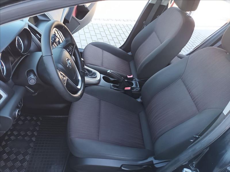 Opel Astra 1,6 i,85KW,KLIMA,PARKING - fotka 16 z 42