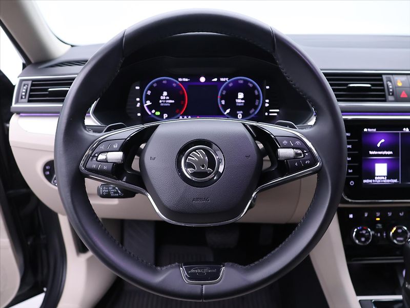 Škoda Superb 2,0 TDI 147kW DSG 4x4 L&K DPH - fotka 16 z 36