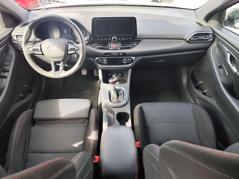 Hyundai i30 1.5 T-GDI/117kW N-Line - fotka 13 z 35