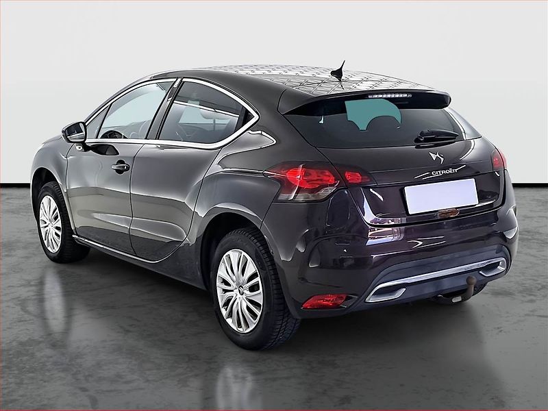 Citroën DS4 (2014) 1.6 e-HDi, po STK, Tažné - fotka 4 z 15