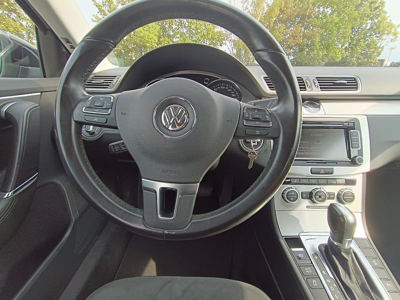 Volkswagen Passat (2013) VW Passat B7 2.0 TDI DSG 4x4 - fotka 13 z 31