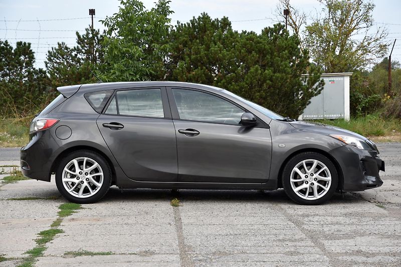 Mazda 3 2.2 MZR-CD 6st,KLIMA,TEMP,ALU - fotka 2 z 40