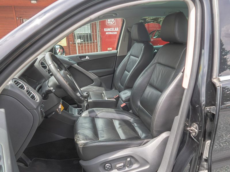 Volkswagen Tiguan (2009) ČR 2.0TDI 125KW – TAŽNÝ - fotka 16 z 50