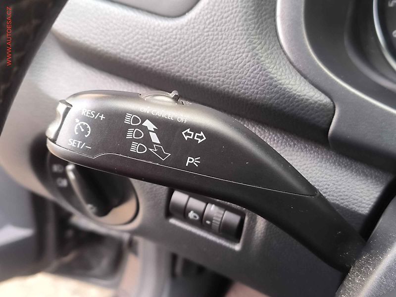 Škoda Roomster (2013) 1.6 TDi, Elegance, panor, TZ - fotka 13 z 15