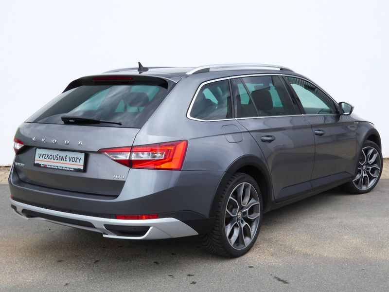 Škoda Superb (2023) Scout 2.0 TDI 147KW DSG 4x4 - fotka 2 z 30