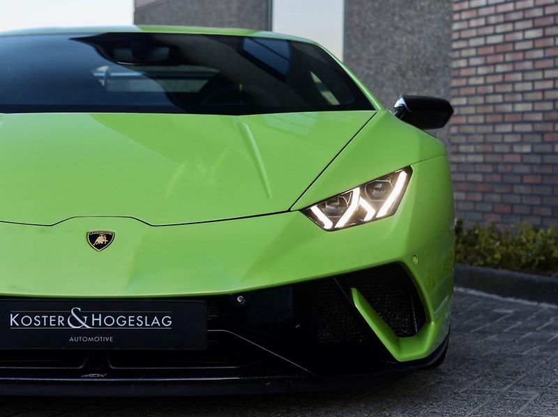Lamborghini Huracán (2018) 5.2 V10 Performante 470KW - fotka 12 z 74