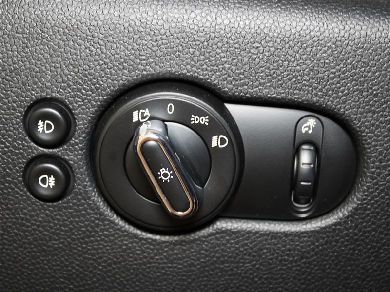 Mini Cooper S 2,0 T.141kW H/K Pano. 2xSady k - fotka 16 z 26
