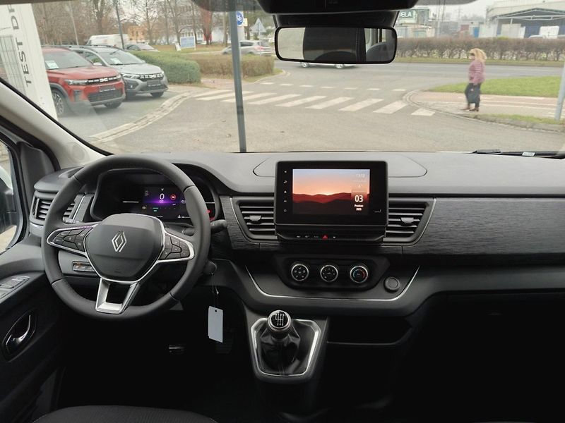 Renault Trafic (2025) L2 Equilibre Blue dCi 150  Com - fotka 10 z 27