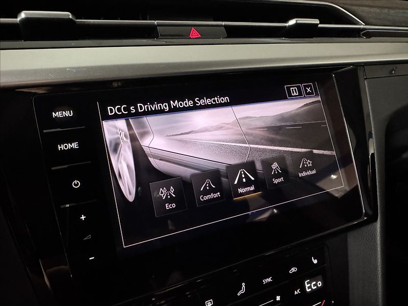 Volkswagen Arteon Shooting Brake 1,4 TSi  DSG eHybrid Elegance - fotka 35 z 44