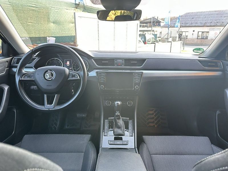 Škoda Superb 2.0 TDi 140kW 4x4 serviska - fotka 11 z 29