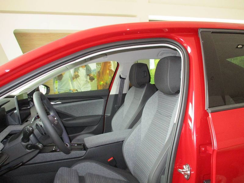 Škoda Superb liftback Selection 2,0TDI 110k - fotka 10 z 17