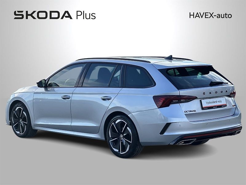 Škoda Octavia (2023) Combi 2.0 TDI DSG RS - fotka 34 z 35