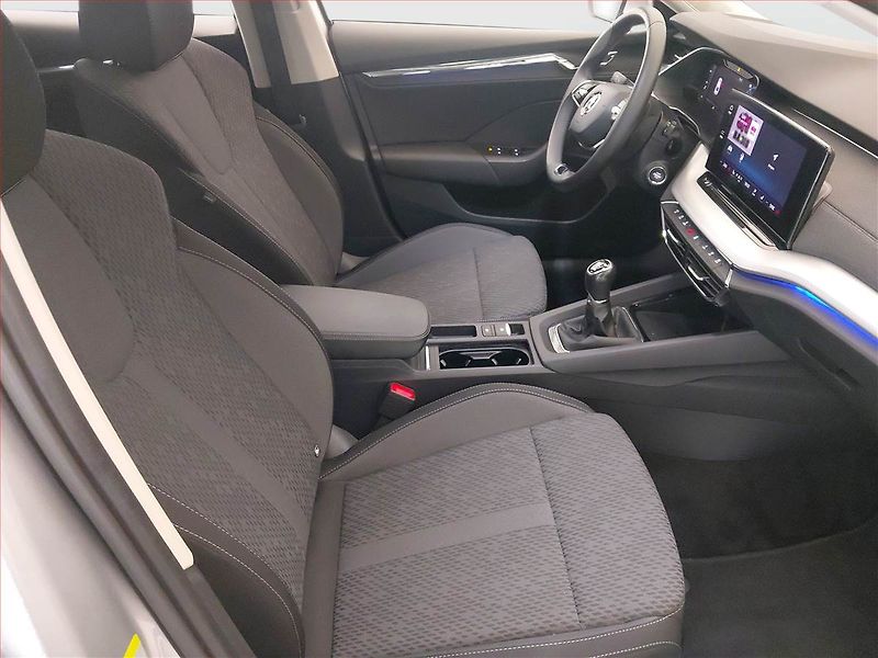 Škoda Octavia (2023) Style 2.0 TDI, Tempomat - fotka 9 z 16