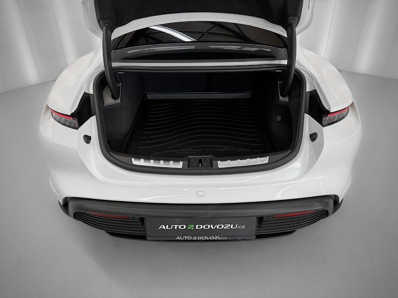 Porsche Taycan 4S PERFORMANCE, VZDUCH PASM, B - fotka 31 z 32