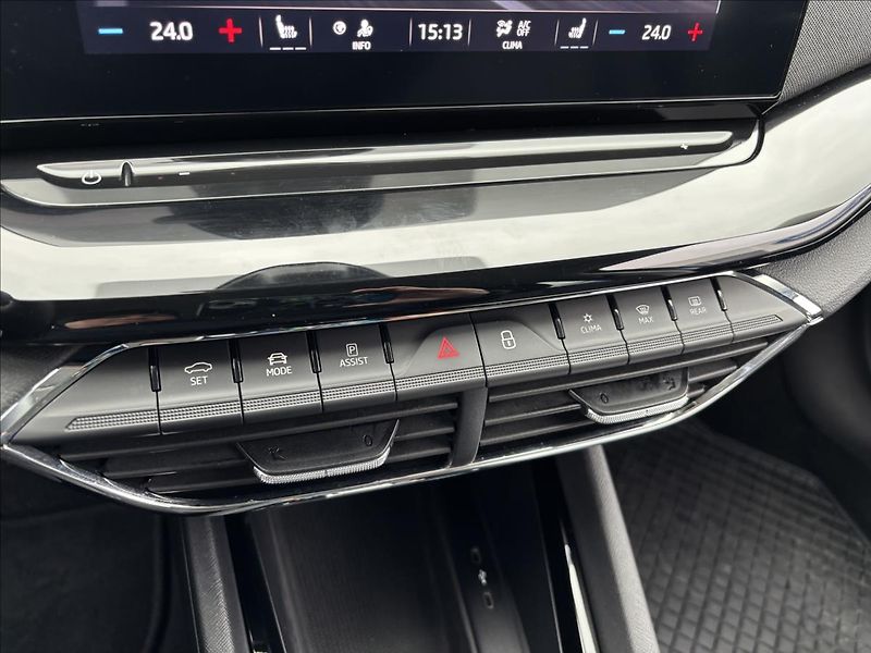 Škoda Octavia 2,0 TDI 110 kW Style DSG - fotka 36 z 41