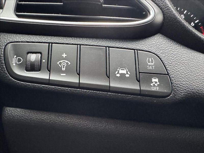 Hyundai i30 1,0 T-GDI Comfort - fotka 6 z 15