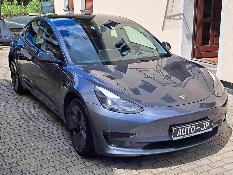 Tesla Model 3 (2023) RWD Standard R. LED ACC SOH92% - fotka 2 z 11