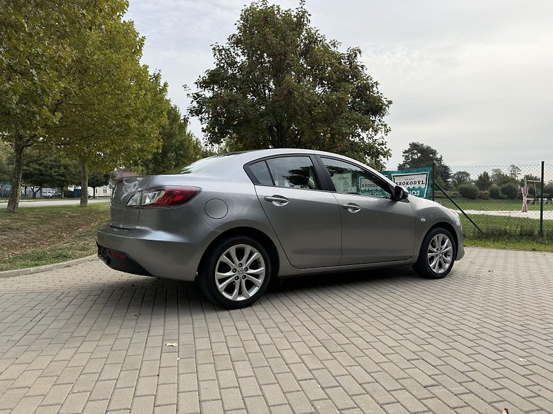 Mazda 3 1.6 Exclusive-Line - fotka 11 z 34