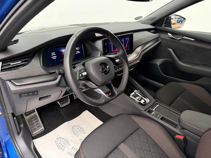 Škoda Octavia 2.0 TSI 180kW DSG RS - fotka 5 z 13