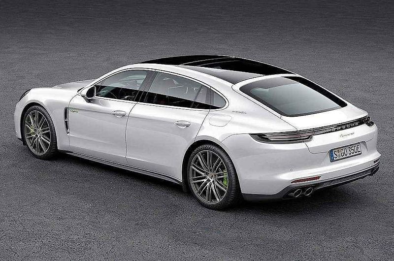 Porsche Panamera Executive.