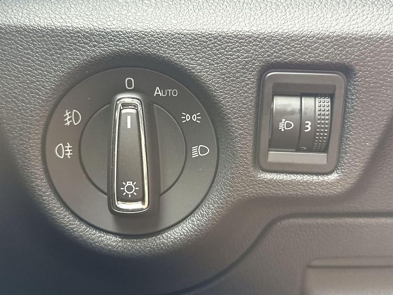 Škoda Scala (2024) 1.0 TSI Top Selection - fotka 17 z 32