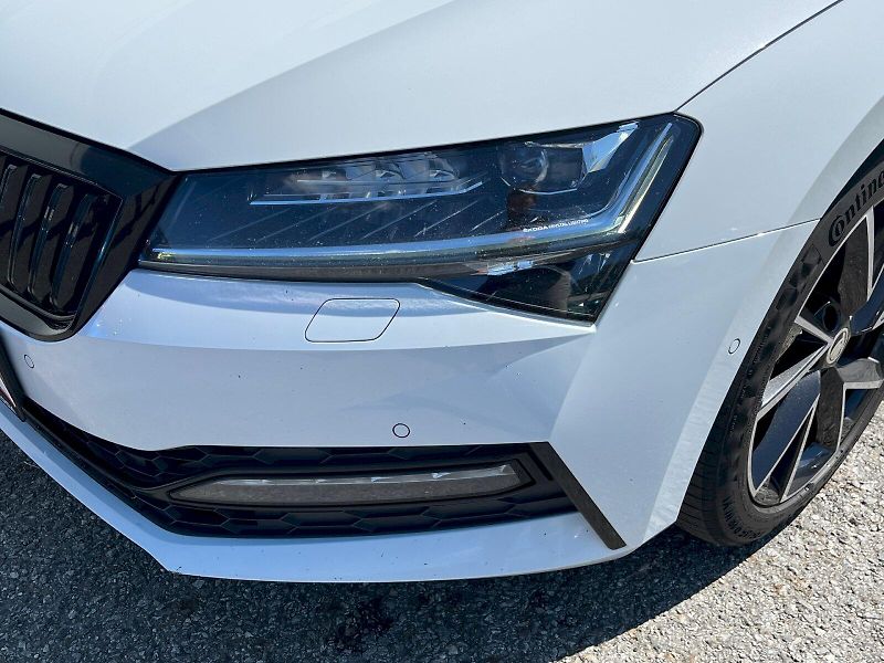 Škoda Superb (2022) 2.0 TSI 206kW SportLine 4x4 DS - fotka 7 z 27