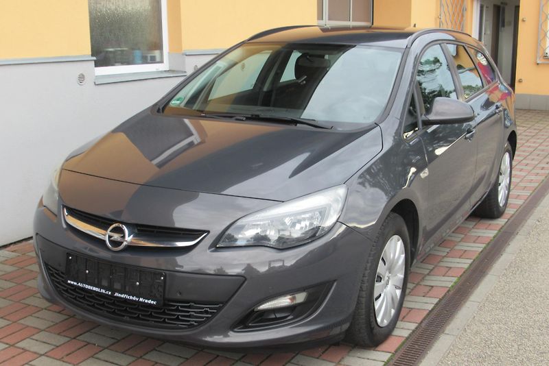 Opel Astra ST 1.6 CDTi KLIMA NAVI TAŽNÉ - fotka 7 z 23