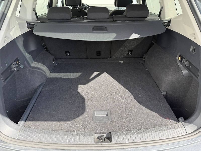 Volkswagen Tiguan Allspace (2021) 2.0 TDI 110 kW Elegance 7DSG - fotka 24 z 26