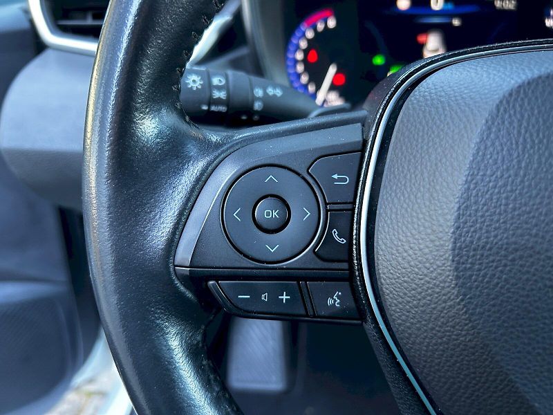 Toyota Corolla (2021) Touring 2.0 Hybrid 112kW e-CVT - fotka 9 z 29