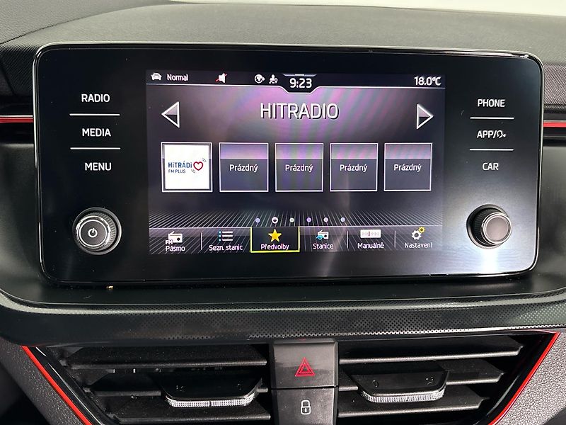 Škoda Kamiq Monte Carlo DSG - fotka 12 z 32