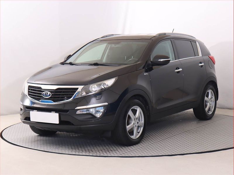 Kia Sportage (2012) 2.0 CRDi, 4X4, Tempomat - fotka 2 z 17