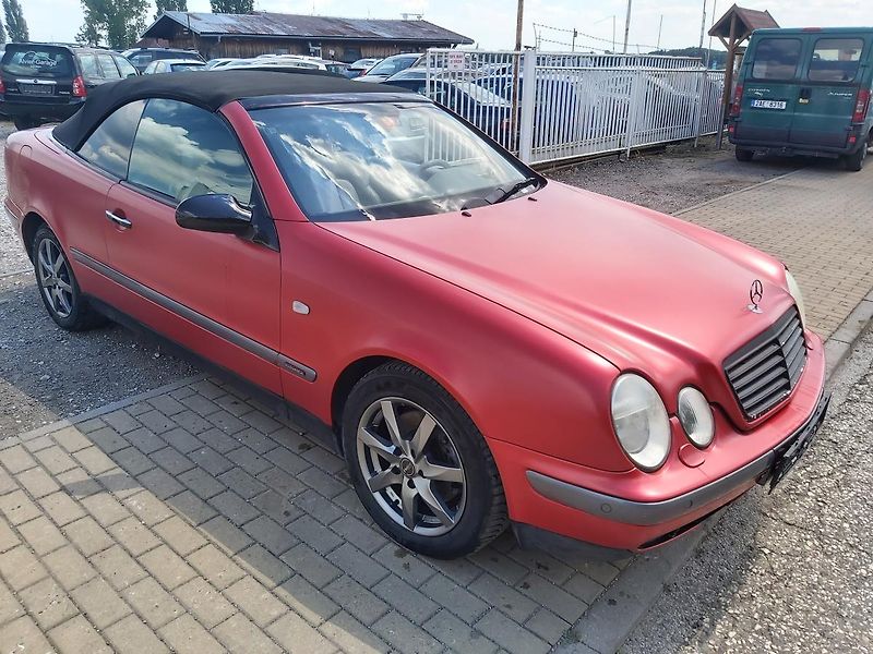 Mercedes-Benz CLK (1998)  320, 160 KW - fotka 4 z 41