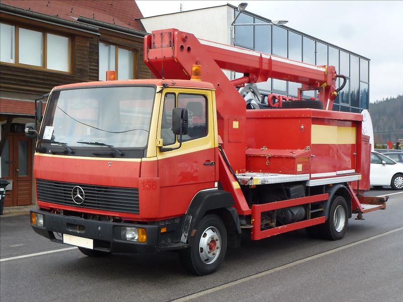 Mercedes-Benz 814 Hydraulická ruka plošina - fotka 1 z 50
