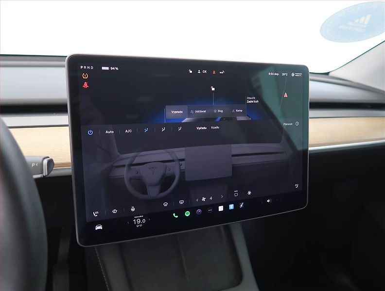 Tesla Model Y (2022) Long Range AWD 79kWh, SoH 91% - fotka 17 z 33