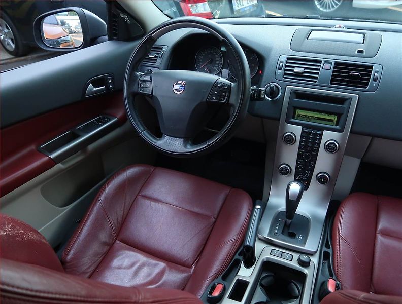 Volvo C30 (2011) D3, Automat, Serv.kniha - fotka 7 z 18