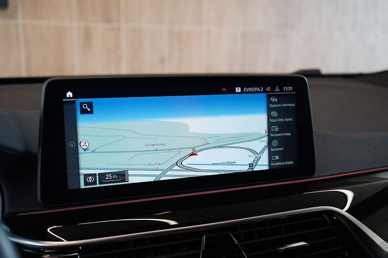 BMW Řada 6 640d xDrive GT, Laser, Tažné - fotka 36 z 47