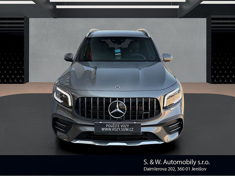 Mercedes-Benz GLB 35 AMG 4MATIC - fotka 2 z 40