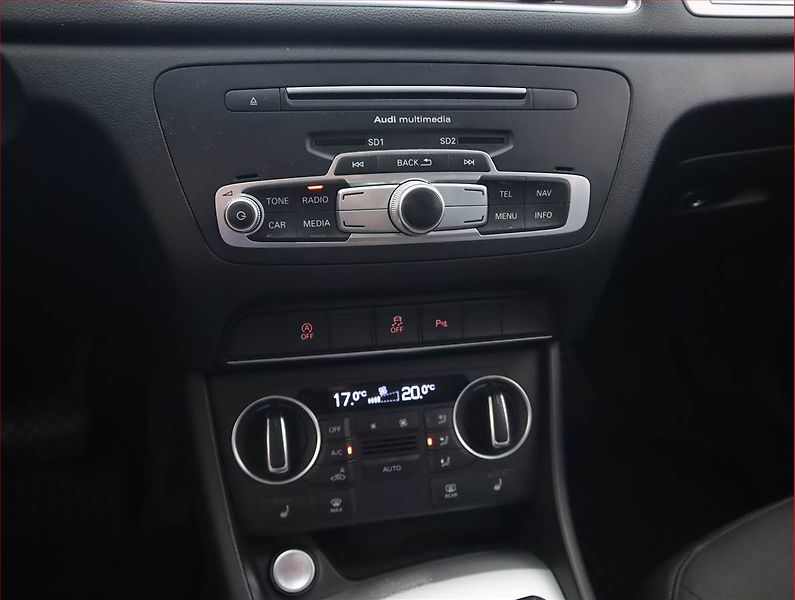 Audi Q3 (2016) 2.0 TDI, Automat, Serv.kniha - fotka 12 z 21
