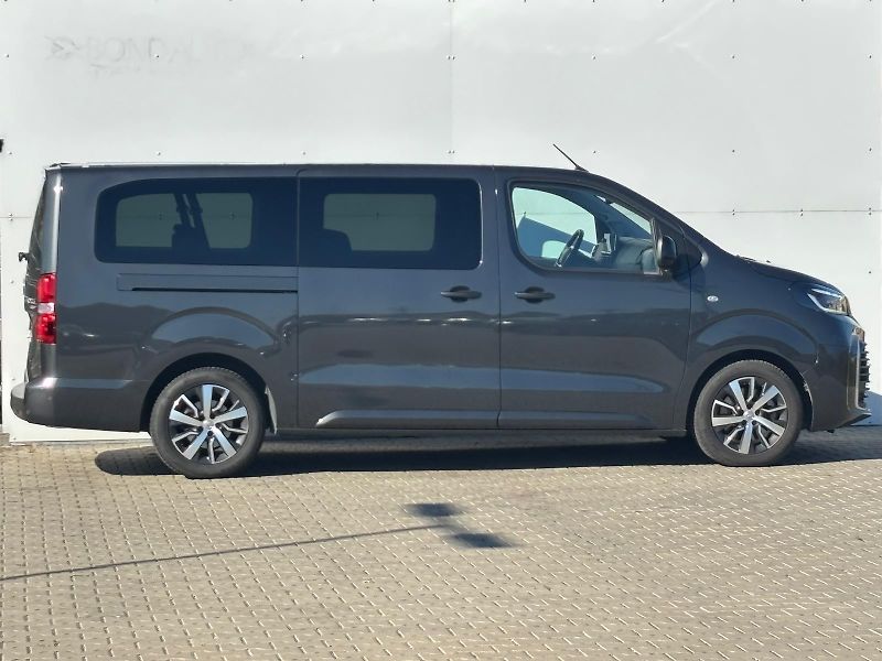 Toyota ProAce Verso 2,2 D Business Comfort 9S - fotka 8 z 23