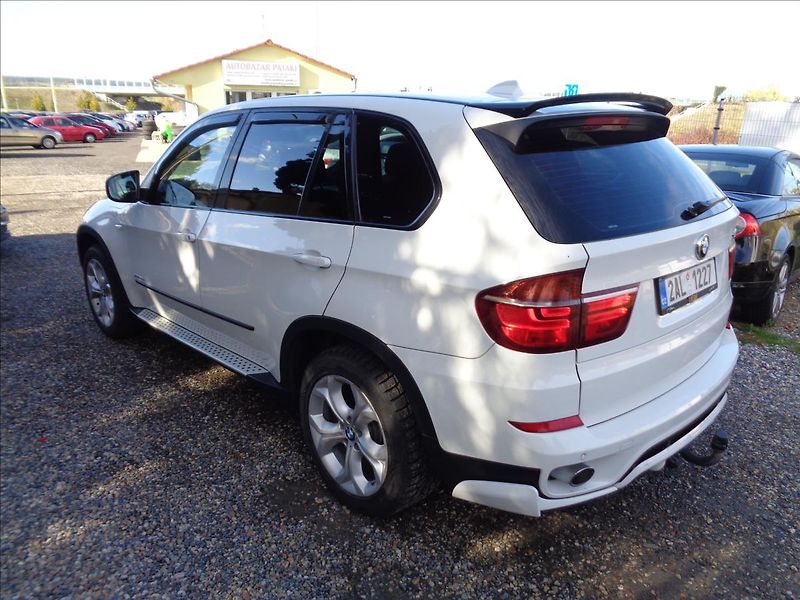 BMW X5 3,0 - fotka 5 z 16