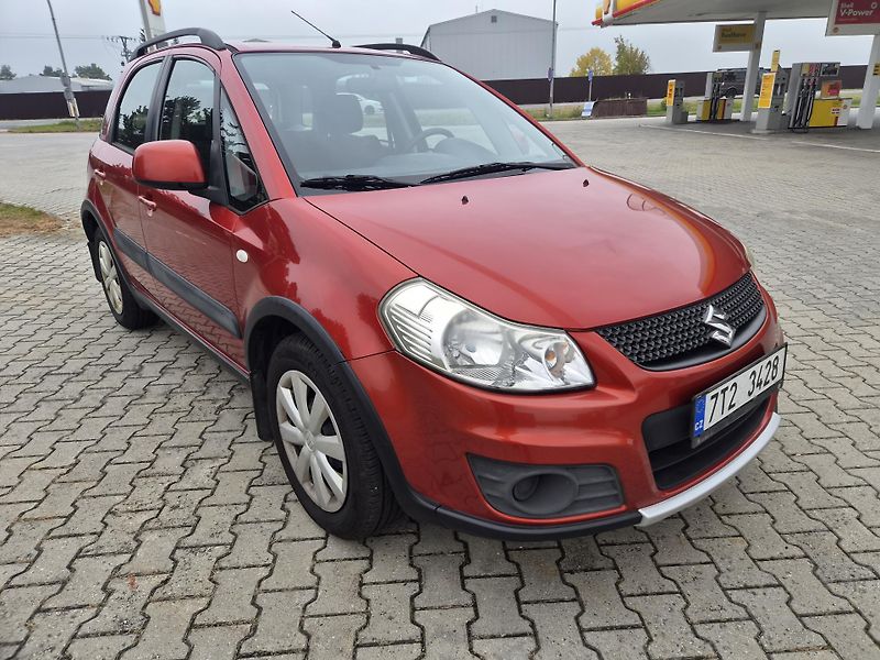 Suzuki SX4 (2010) 1,5 GL/AC,1 maj.ČR - fotka 1 z 11