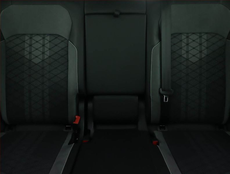 Volkswagen Tiguan Allspace (2022) R-Line 2.0 TSI - fotka 10 z 18