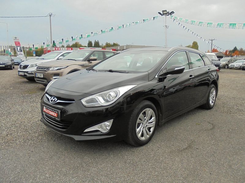 Hyundai i40 (2013) 1.6 GDI- KLIMA- SERVISKA - fotka 3 z 12