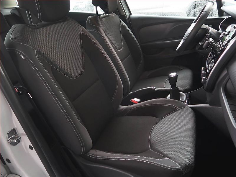 Renault Clio (2018) 1.2 16V, ČR,1.maj, Serv.kniha - fotka 9 z 14